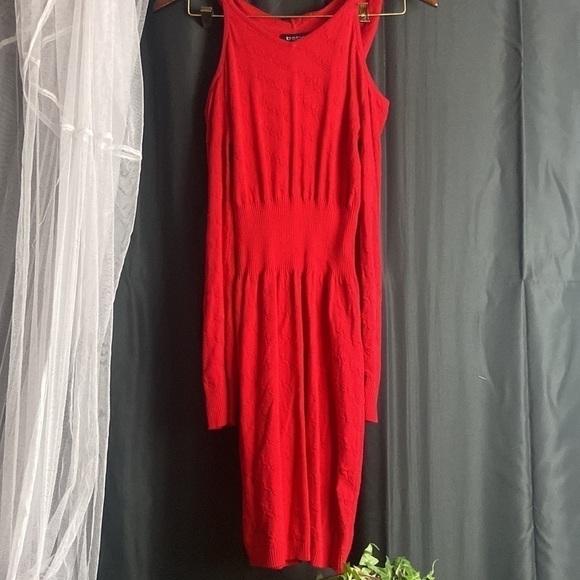 Bebe Red cold shoulder Knit Dress - Picture 2 of 11